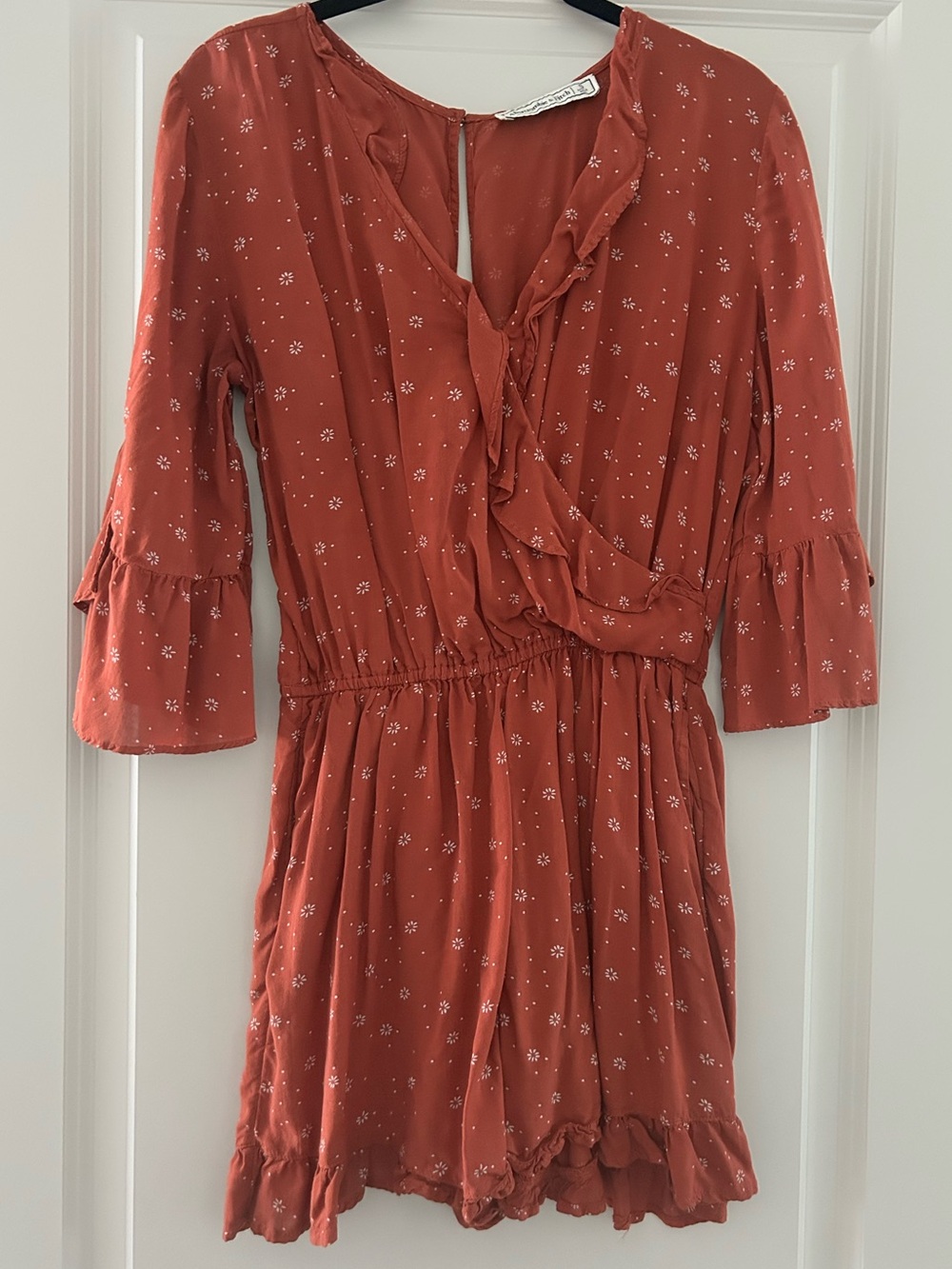 Abercrombie & Fitch Rust Floral Ruffle Romper Size Small